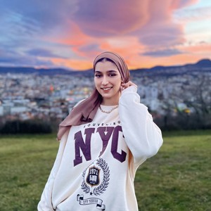 Nour - Prof de maths - Beauvais