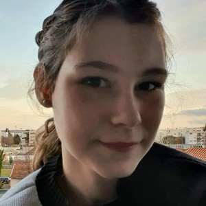 Emma - Prof d'aide aux devoirs - Bron