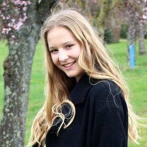 Annaelle - Prof de philosophie - Angoulême