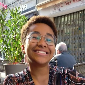 Maëva - Prof d'aide aux devoirs - Étampes