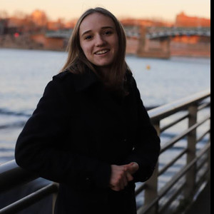 Julia - Prof de PASS - Toulouse