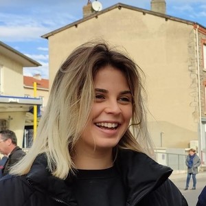 Carla - Prof d'aide aux devoirs - Chazelles-sur-Lyon