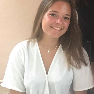 Elisa - Prof d'aide aux devoirs - Communay