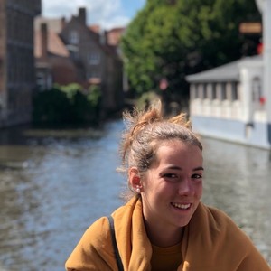 Julia - Prof d'aide aux devoirs - Lille