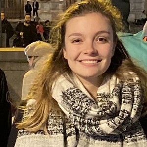 Laura - Prof de maths - Paris