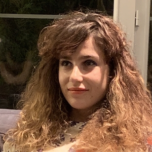 Héléna - Prof de français - Paris