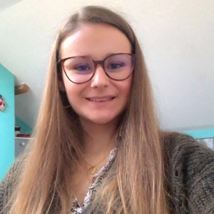 Justine - Prof d'aide aux devoirs - Charly