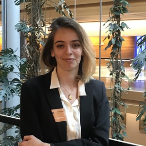 Célia - Prof de droit civil - Strasbourg