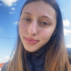 Eva - Prof de maths - Soissons