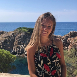 Emma - Prof de maths - Mazerolles