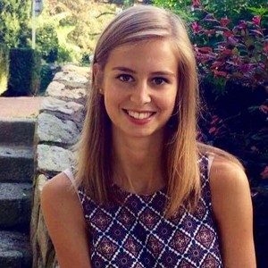 Clara - Prof de maths - Angers