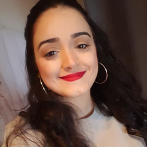 Yousra - Prof d'arabe - Vitry-sur-Seine