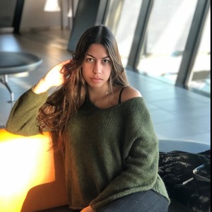 Inès - Prof de maths - Meylan
