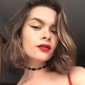 Juliette - Prof d'expression orale - anglais - Langueux