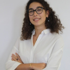 Léa - Prof de droit pénal - Paris