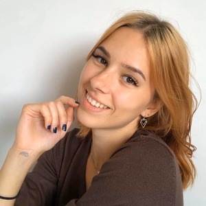 Laura - Prof d'anglais - Tours