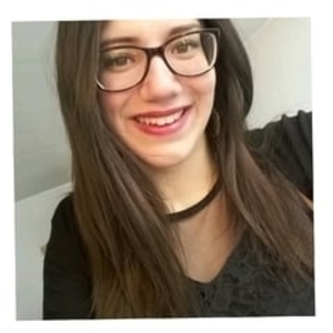 Laura - Prof de maths - Angers
