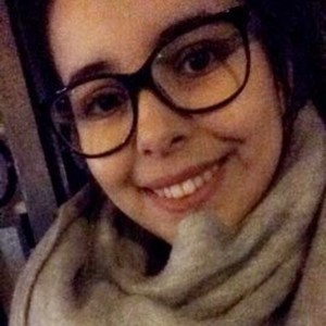 Oumnia - Prof d'anglais - Paris
