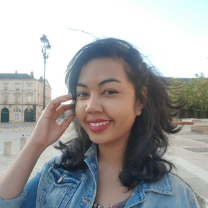Tiffany - Prof d'expression écrite - français - Orléans