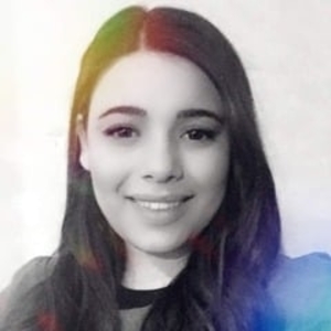 Rivka - Prof d'économie - Paris