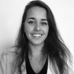 Clara - Prof de marketing - Bordeaux