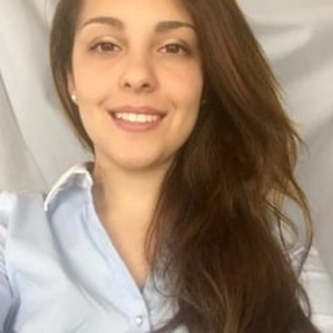 Angelina - Prof de maths - Paris 7e