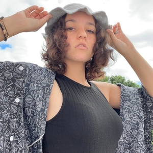 Louane - Prof d'aide aux devoirs - Saint-Denis