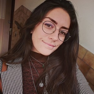 Loana - Prof de français - La Ciotat