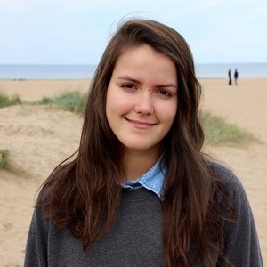 Chloé - Prof d'aide aux devoirs - La Celle-Saint-Cloud