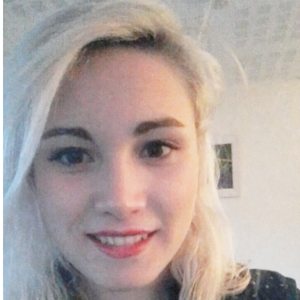 Lisa - Prof d'économie - Paris