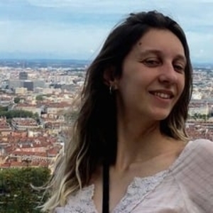Lina - Prof d'histoire - Paris