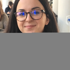 Lucie - Prof d'anglais - Marsilly