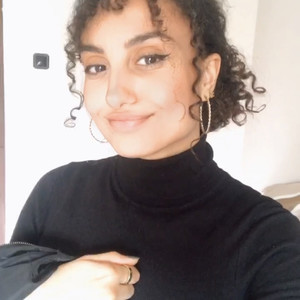 Dounia - Prof d'anglais - Paris