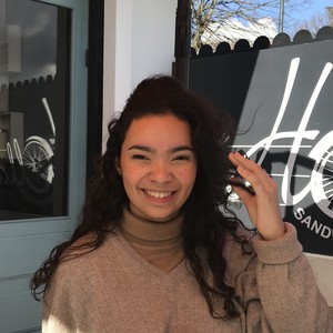 Ilyana - Prof d'aide aux devoirs - Enghien-les-Bains