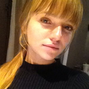 Agathe - Prof de maths - Bullion