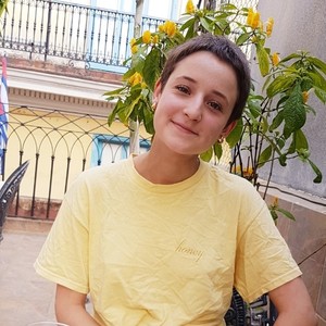 Lara - Prof d'aide aux devoirs - Versailles