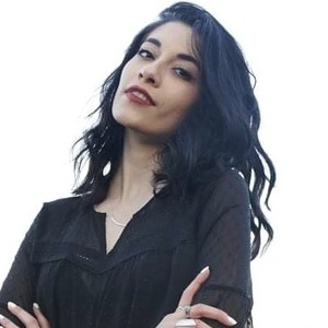Tannaz - Prof de persan - Courbevoie