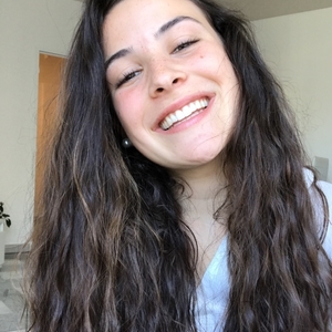 Julia - Prof d'aide aux devoirs - Nice