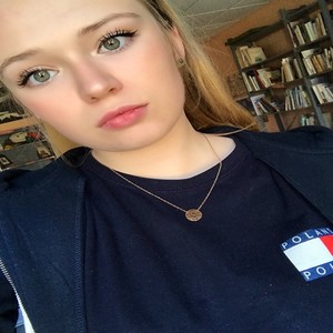 Louise - Prof de mandarin - Le Havre