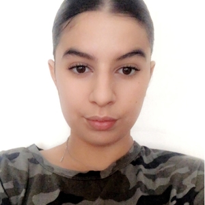 Safia - Prof d'aide aux devoirs - Épinay-sur-Seine