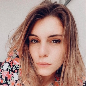 Agathe - Prof d'aide aux devoirs - Rochefort