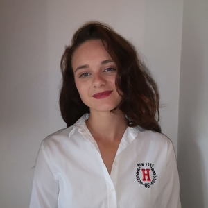 Anne charlotte - Prof d'anglais - Colombes