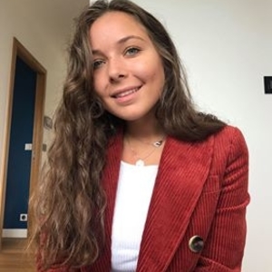 Eva - Prof de compréhension orale - portugais - Carrières-sur-Seine