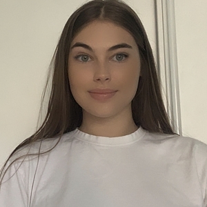 Agathe - Prof d'aide aux devoirs - Paris