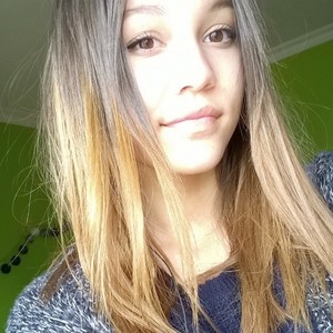 Inès - Prof d'aide aux devoirs - Villeurbanne