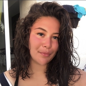 Anissa - Prof de SES - Flins-sur-Seine