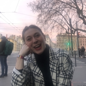 Louise - Prof d'aide aux devoirs - Lyon