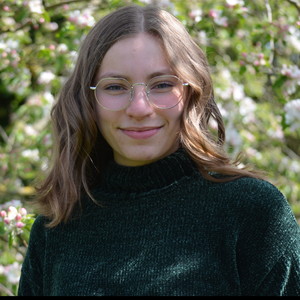 Hélène - Prof de français - Versailles