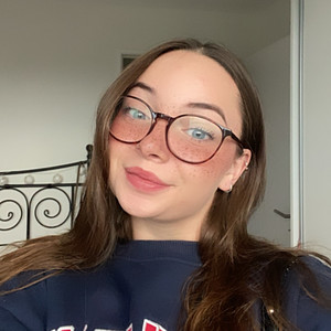 Léa - Prof de maths - Cucq