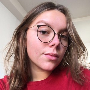 Lou anne - Prof d'aide aux devoirs - Le Cendre
